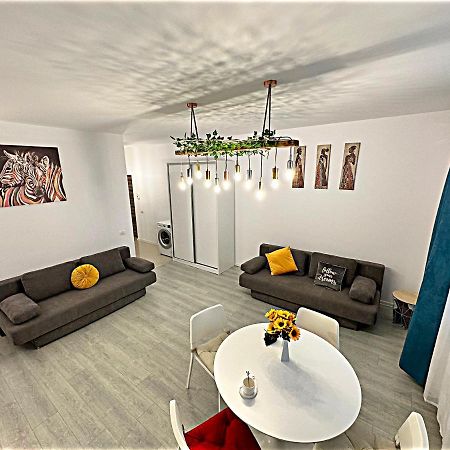 Hezo Sunshine Studio And Apartment 那沃达利 外观 照片