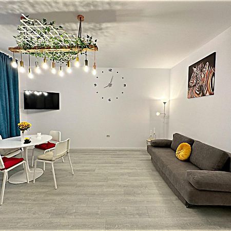Hezo Sunshine Studio And Apartment 那沃达利 外观 照片